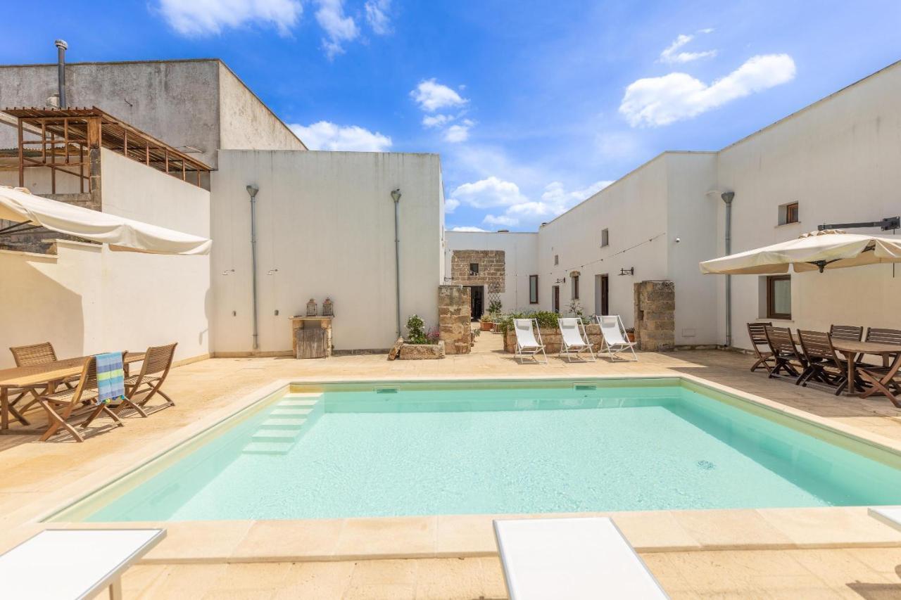 Вилла Courtyard With Pool Ракале Экстерьер фото