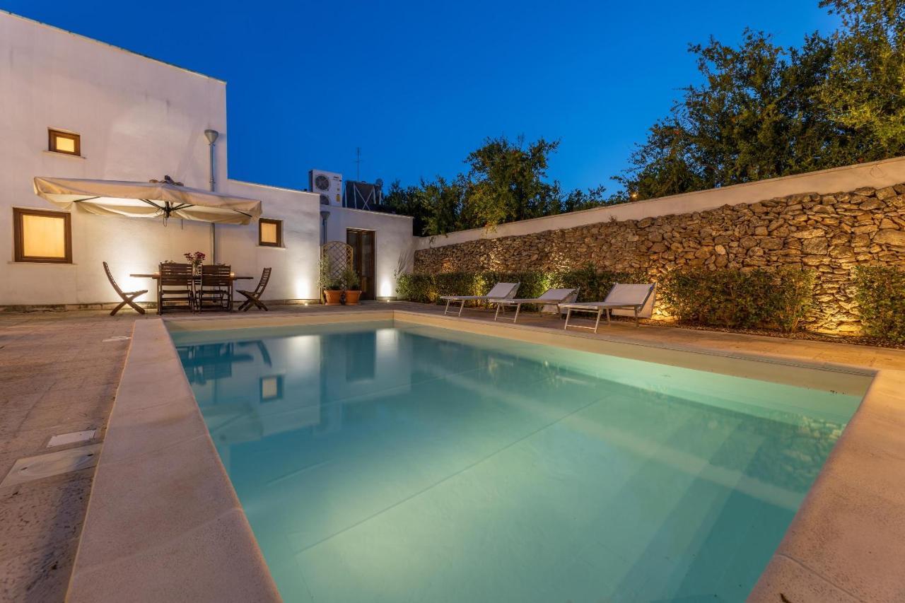 Вилла Courtyard With Pool Ракале Экстерьер фото