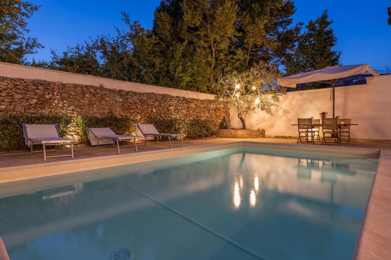Вилла Courtyard With Pool Ракале Экстерьер фото