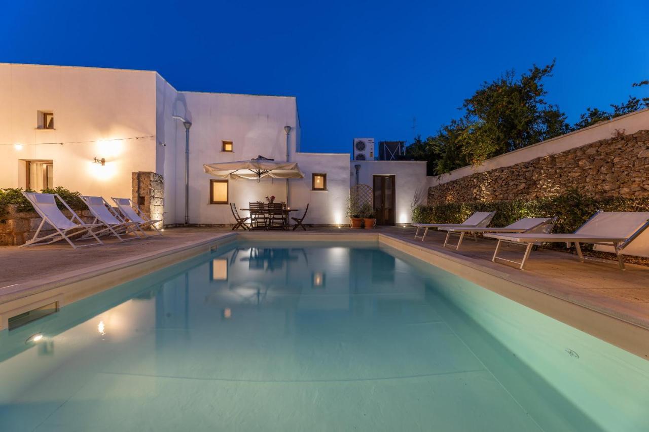 Вилла Courtyard With Pool Ракале Экстерьер фото