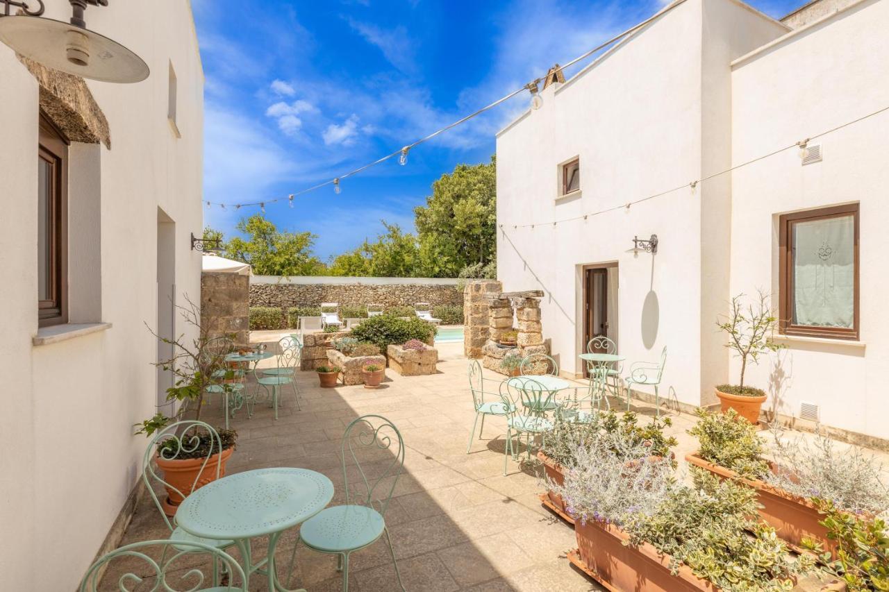 Вилла Courtyard With Pool Ракале Экстерьер фото