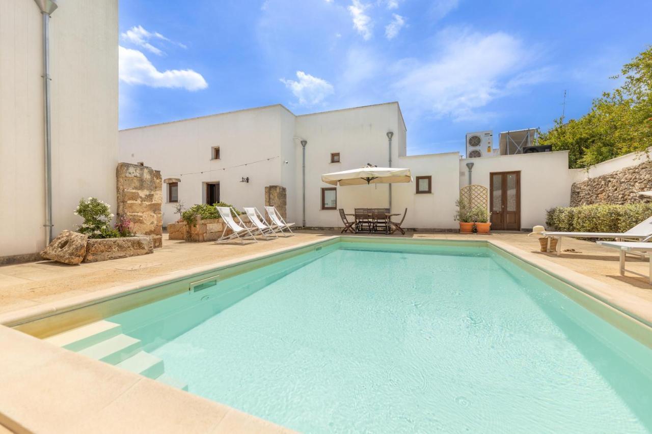 Вилла Courtyard With Pool Ракале Экстерьер фото